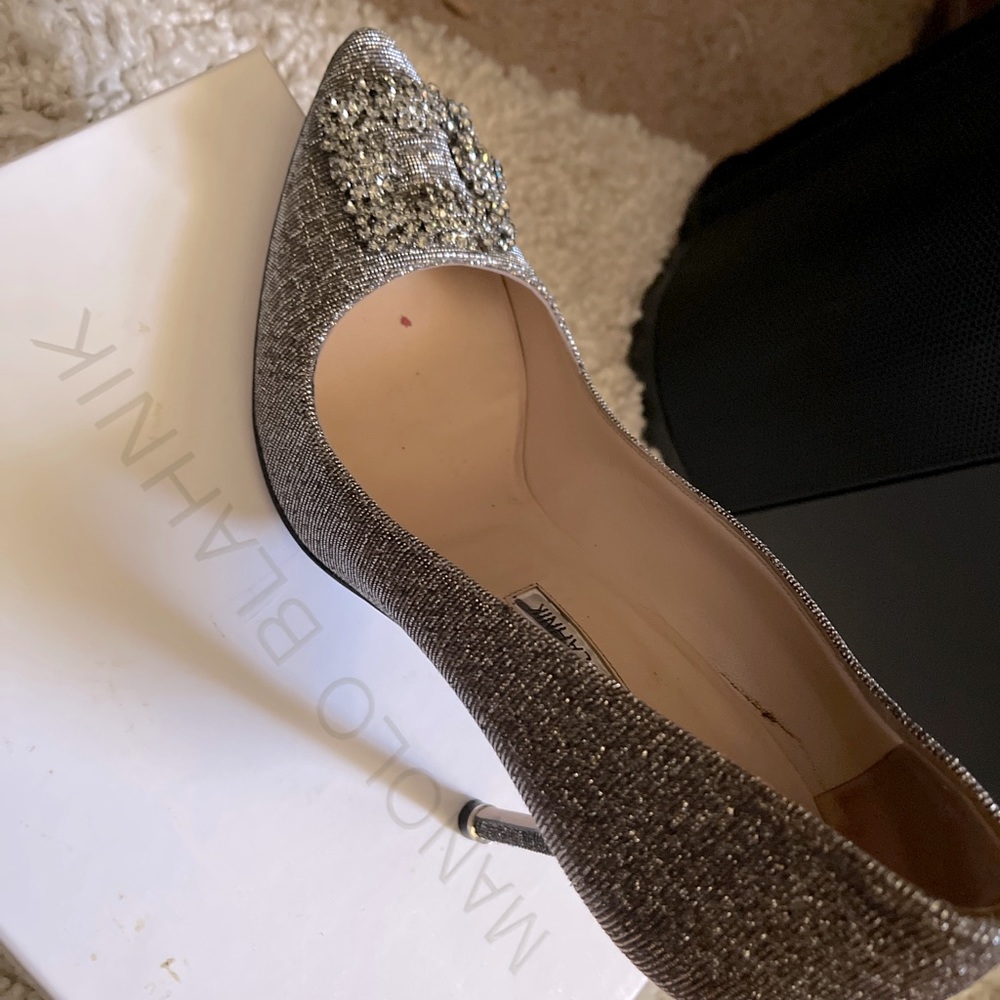 Shoes looks like new, only worn twice.